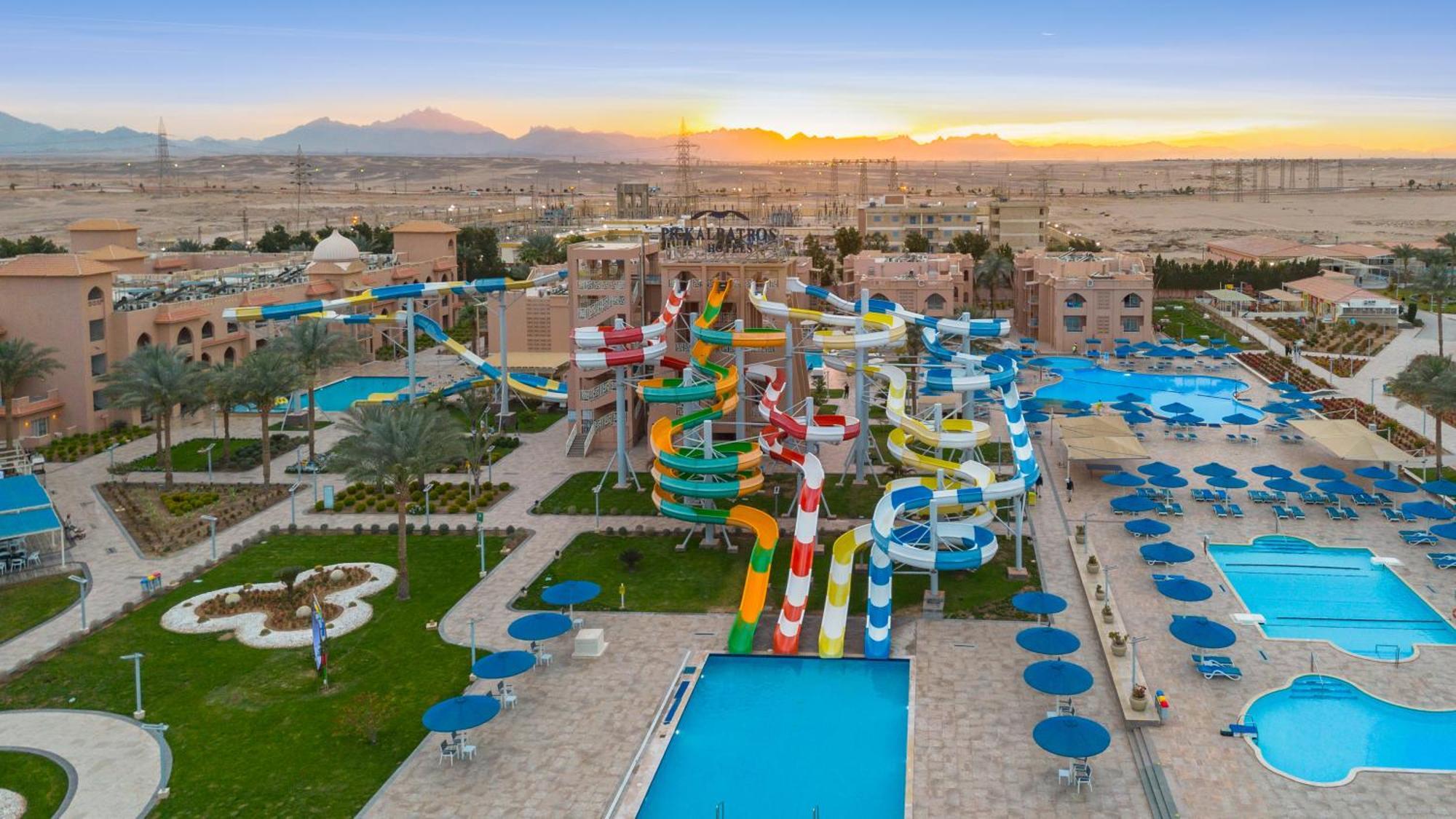 Pickalbatros Aqua Park Resort - Hurghada Exterior foto